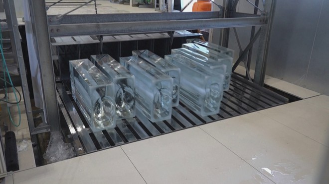 Nhật Bản: Khai thác giá trị từ đá lạnh dành cho đồ uống xa xỉ - Ảnh 2.