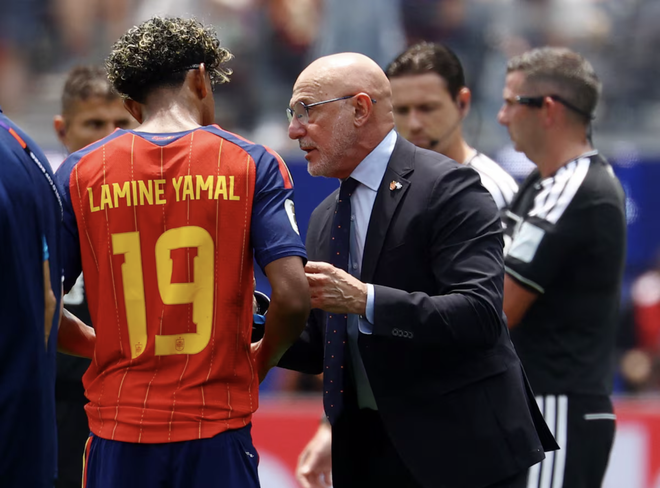 HLV De la Fuente: "Ngày rực rỡ nhất của Lamine Yamal tại World Cup vẫn còn ở phía trước" - Ảnh 3.