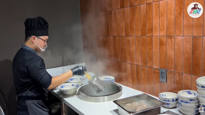 Bảo tàng phở đầu tiên của Việt Nam - Ảnh 1.