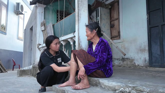 Mái ấm gia đình Việt: Nghẹn lòng với ước mơ được ăn thịt kho tàu của bé gái - Ảnh 1.