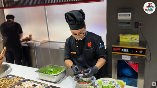 Bảo tàng phở đầu tiên của Việt Nam - Ảnh 2.