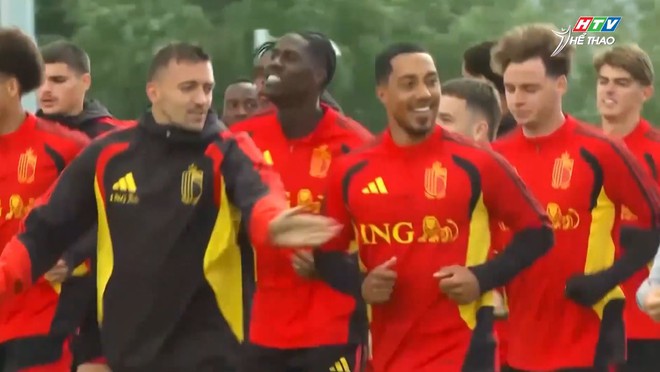 Man United chiêu mộ Youri Tielemans với bản hợp đồng 5 năm - Ảnh 4.