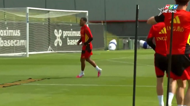 Man United chiêu mộ Youri Tielemans với bản hợp đồng 5 năm - Ảnh 3.