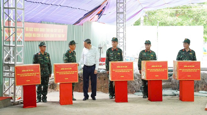 TP. Hồ Chí Minh: Phát hiện thêm 3 bộ hài cốt liệt sĩ tại Công viên Lê Thị Riêng - Ảnh 4.