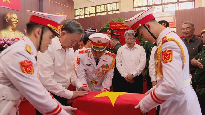 Thời sự HTV ngày 17/7/2026 | Tổng Bí thư, Chủ tịch nước Tô Lâm dâng hương tưởng niệm các Anh hùng Liệt sĩ tại Công viên Lê Thị Riêng - Ảnh 1.