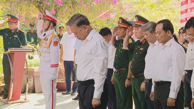 Thời sự HTV ngày 17/7/2026 | Tổng Bí thư, Chủ tịch nước Tô Lâm dâng hương tưởng niệm các Anh hùng Liệt sĩ tại Công viên Lê Thị Riêng - Ảnh 2.