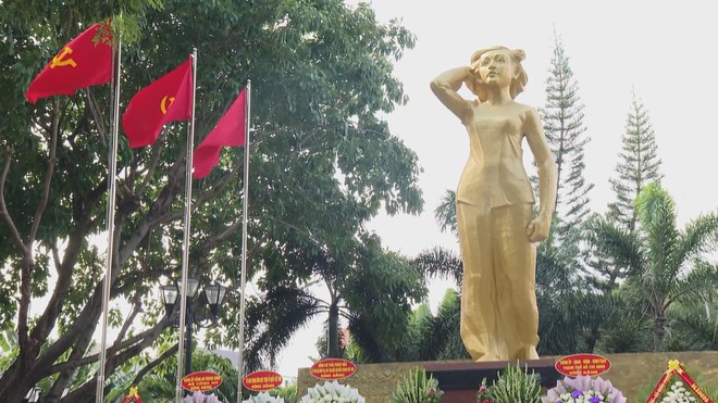 Thời sự HTV ngày 19/7/2026 | Chủ tịch Quốc hội viếng Nghĩa trang và Tượng đài AHLLVTND Võ Thị Sáu - Ảnh 1.