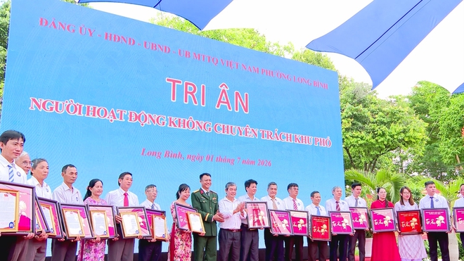 Phường Long Bình phát huy tinh thần Thành phố mang tên Bác trong giai đoạn mới - Ảnh 3.