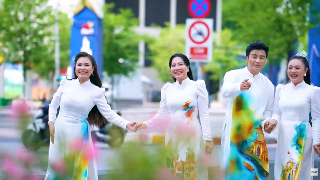 MV "Rạng ngời TP. Hồ Chí Minh"- Ảnh 1.