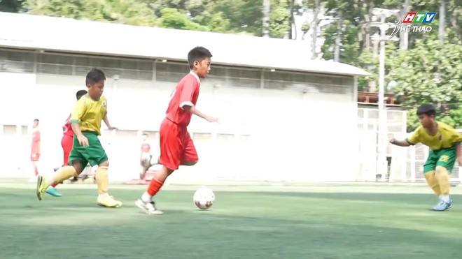 "Ước mơ sân cỏ" HTV Cup 2026: Một sân bóng, cả một mùa hè- Ảnh 5.