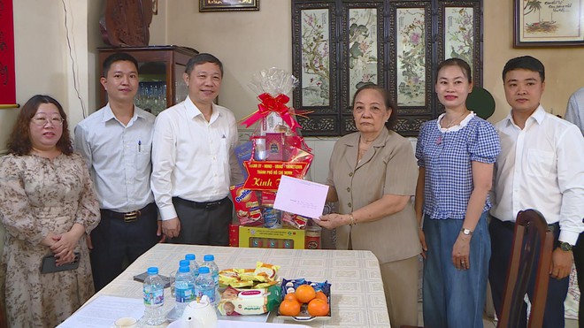 Thời sự HTV ngày 23/7/2026 | Lãnh đạo TP. Hồ Chí Minh thăm gia đình chính sách - Ảnh 2.