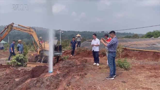 60 Giây Sáng ngày 24/7/2026 | Trao 54 di ảnh phục dựng chân dung liệt sĩ - Ảnh 6.