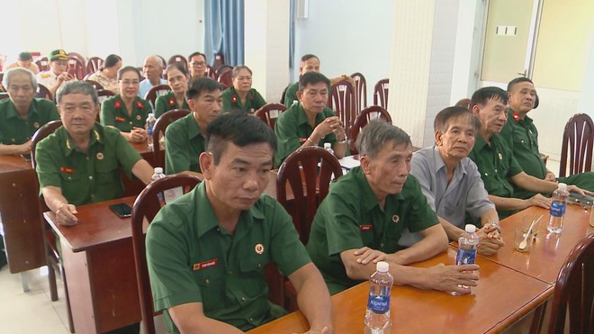 Khắc ghi công lao, tiếp nối truyền thống cách mạng - Ảnh 3.