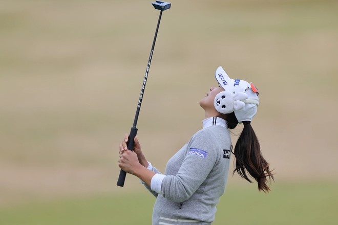 Jenny Shin dẫn đầu Scottish Open nữ với cách biệt 5 gậy - Ảnh 4.