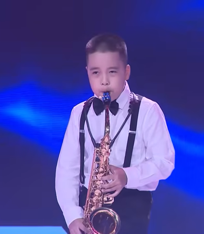Siêu tài năng nhí: Cậu bé 9 tuổi "gây sốt" với tài năng Saxophone - Ảnh 4.