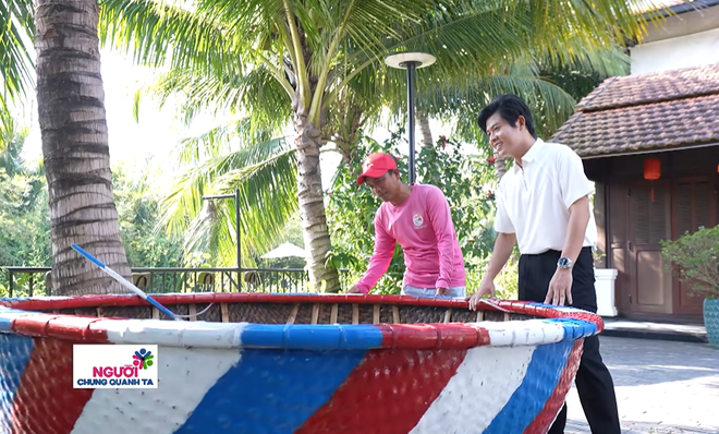 Người chung quanh ta: Theo chân người biểu diễn thuyền thúng ở Hội An - Ảnh 18.