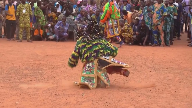 Hàng ngàn người tham gia Festival Mặt nạ ở Benin - Ảnh 5.