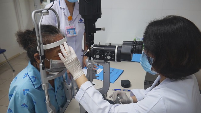 60 Giây ngày 28/7/2026 | TP. Hồ Chí Minh: Phẫu thuật đục thủy tinh thể miễn phí tri ân người có công với cách mạng - Ảnh 1.