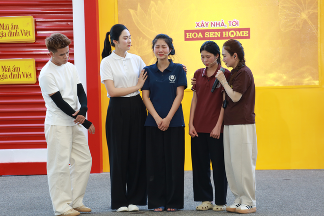 MC Thanh Thảo cảm ơn Đức Phúc vì luôn tiếp sức cho "Mái ấm gia đình Việt" - Ảnh 7.