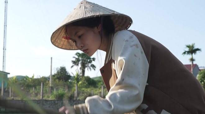 Mái ấm gia đình Việt: Chị gái gác lại giấc mơ đại học để nuôi em đến trường - Ảnh 7.