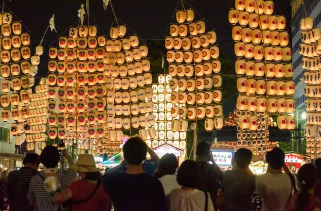 Tokyo rực rỡ với mùa lễ hội truyền thống trong tháng 8 - Ảnh 11.