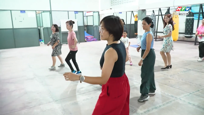 Lớp nhảy Bachata solo kết nối cộng đồng - Ảnh 8.