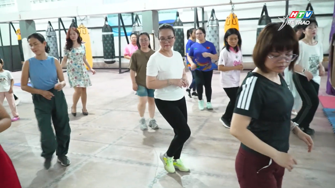Lớp nhảy Bachata solo kết nối cộng đồng - Ảnh 7.