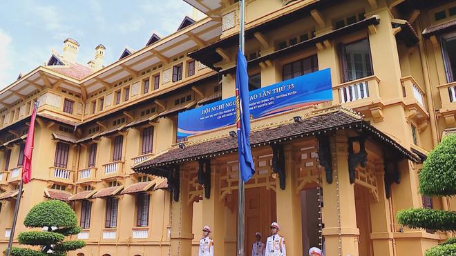 LỄ THƯỢNG CỜ KỶ NIỆM 59 NĂM NGÀY THÀNH LẬP ASEAN - Ảnh 2.