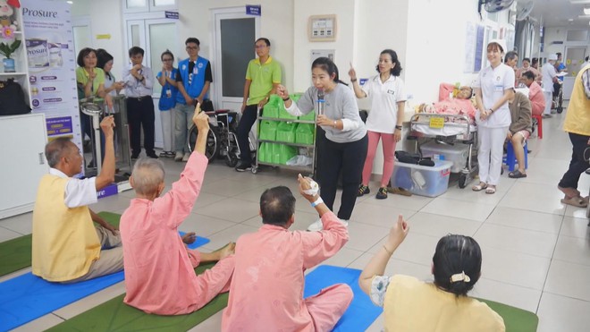 60 Giây Sáng ngày 4/7/2026 | Bão số 1 áp sát Vịnh Bắc Bộ: Sẵn sàng ứng phó mưa lũ lớn sau bão - Ảnh 13.