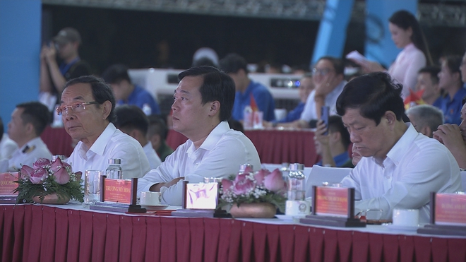 Nhìn lại 50 năm Thành phố mang tên Bác với Cầu truyền hình "Rạng rỡ tên Người" - Ảnh 6.