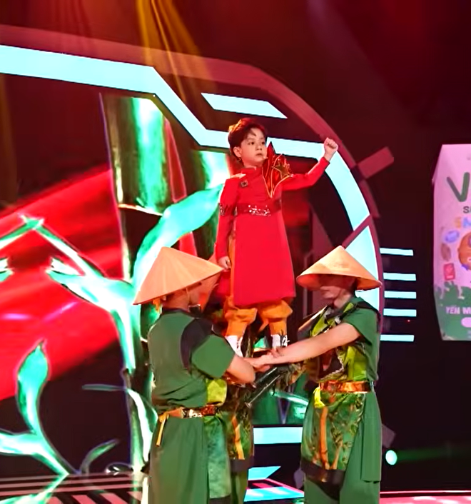 Siêu tài năng nhí 5 - Tập 6: Cô bé ghi nhớ dãy số Pi lên tới 2.026 chữ số sau dấu phẩy- Ảnh 1.