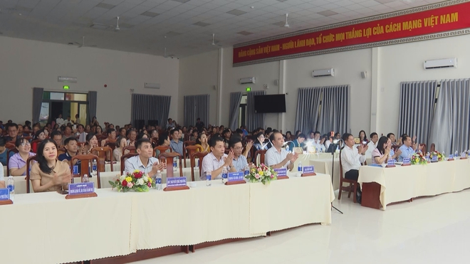 60 Giây Trưa ngày 6/7/2026 | Kịp thời cứu nạn 3 thuyền viên trên tàu bị chìm do bão - Ảnh 6.