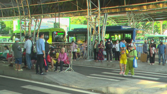 Thời sự trưa HTV ngày 7/7/2026 | Hơn 1,32 triệu lượt khách đi xe buýt TP. Hồ Chí Minh sau 5 ngày miễn phí vé - Ảnh 3.