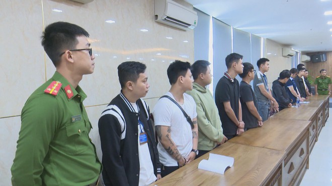 60 Giây Sáng ngày 7/7/2026 | "Chiến binh 4 chân" góp sức khắc phục hậu quả động đất - Ảnh 6.