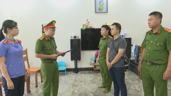 60 Giây Sáng ngày 7/7/2026 | "Chiến binh 4 chân" góp sức khắc phục hậu quả động đất - Ảnh 4.