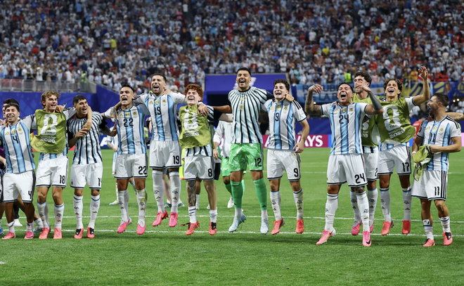 Argentina ngược dòng hạ Ai Cập 3-2 - Ảnh 2.