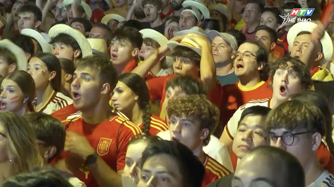 Tây Ban Nha lần đầu giành vé vào tứ kết World Cup sau 16 năm chờ đợi - Ảnh 2.