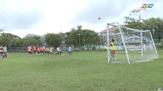 Đội U13 đặc khu Côn Đảo: Từ đảo xa đến giấc mơ sân cỏ TP. Hồ Chí Minh - Ảnh 2.