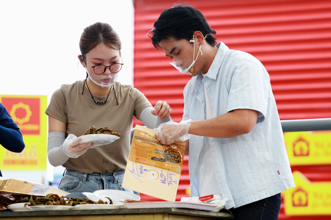 Khánh Vy, Võ Điền Gia Huy khóc hết nước mắt trong Mái ấm gia đình Việt- Ảnh 5.