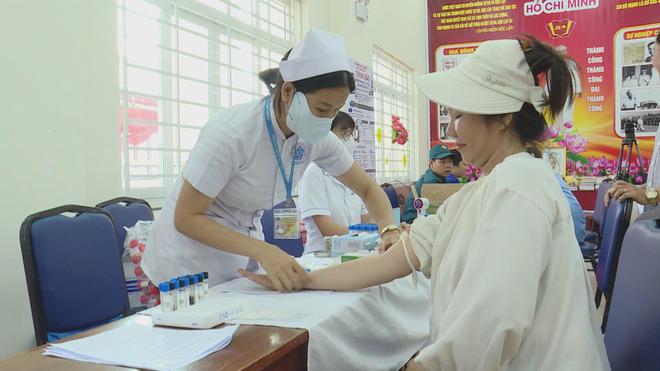 60 Giây Trưa ngày 1/8/2026 | Nhịp chính hợp long, cầu Phước An bước vào giai đoạn nước rút - Ảnh 3.