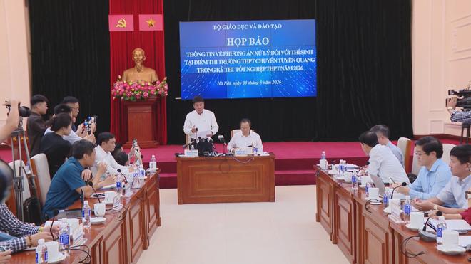 60 giây sáng ngày 10/8/2026 ICẦN THƠ: TIẾP NHẬN NGƯ DÂN TRÔI DẠT NHIỀU NGÀY TRÊN BIỂN - Ảnh 4.