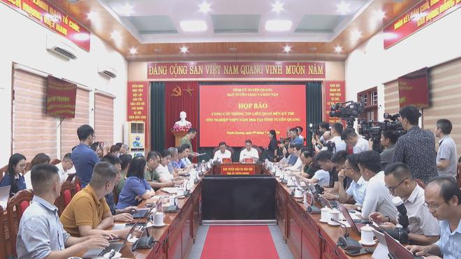 60 giây sáng ngày 10/8/2026 ICẦN THƠ: TIẾP NHẬN NGƯ DÂN TRÔI DẠT NHIỀU NGÀY TRÊN BIỂN - Ảnh 5.