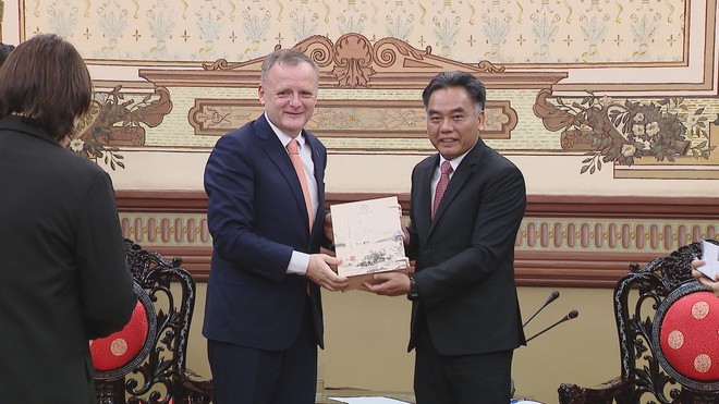 Thời sự HTV ngày 18/8/2026 | Lãnh đạo TP. Hồ Chí Minh tiếp Đại sứ Cộng hòa Slovenia - Ảnh 2.