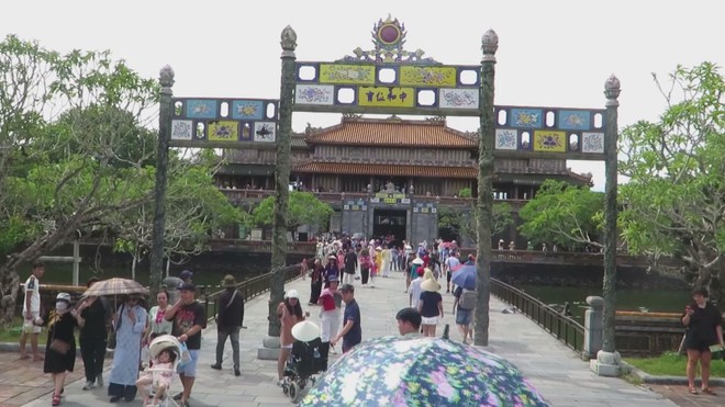 60 giây Sáng ngày 19/8/2026 | Miễn vé tham quan Quần thể Di tích Cố đô Huế ngày 19/8 và 2/9- Ảnh 1.