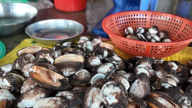 Chợ cá Long Hải: Tươi rói và giá bình dân - Ảnh 5.