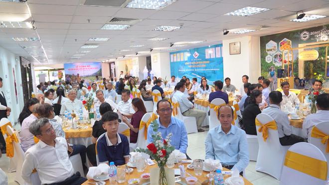 Thời sự trưa HTV ngày 3/8/2026 | Giải pháp phục hồi khả năng đi lại cho bệnh nhân hoại tử xương đùi - Ảnh 4.