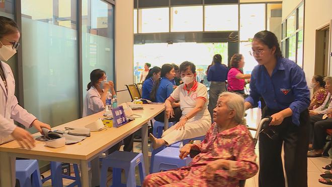 TP. Hồ Chí Minh: Mỗi lực lượng một phần việc, cùng chăm lo sức khỏe người dân- Ảnh 2.
