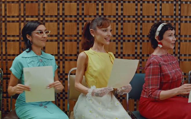 Ariana Grande tạm dừng các hoạt động sau thời gian dài đối mặt với áp lực dư luận- Ảnh 6.