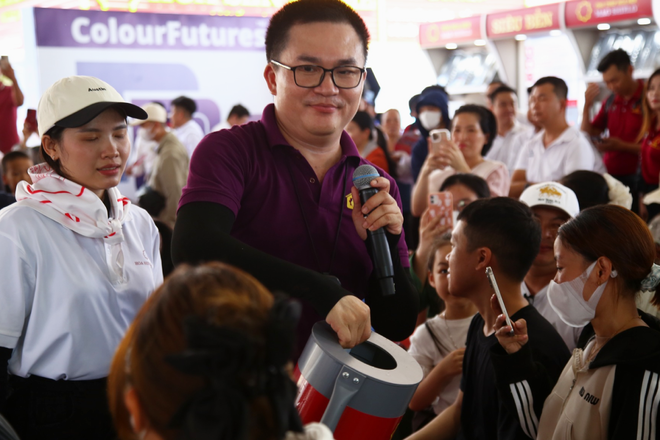 Mái ấm gia đình Việt trao hơn 9 tỉ đồng trong đợt ghi hình tại Khánh Hòa - Ảnh 13.