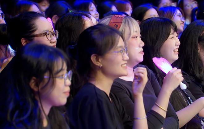 Chạm 5S: ST Sơn Thạch và những điều "ít nói" được kể bằng yêu thương - Ảnh 3.